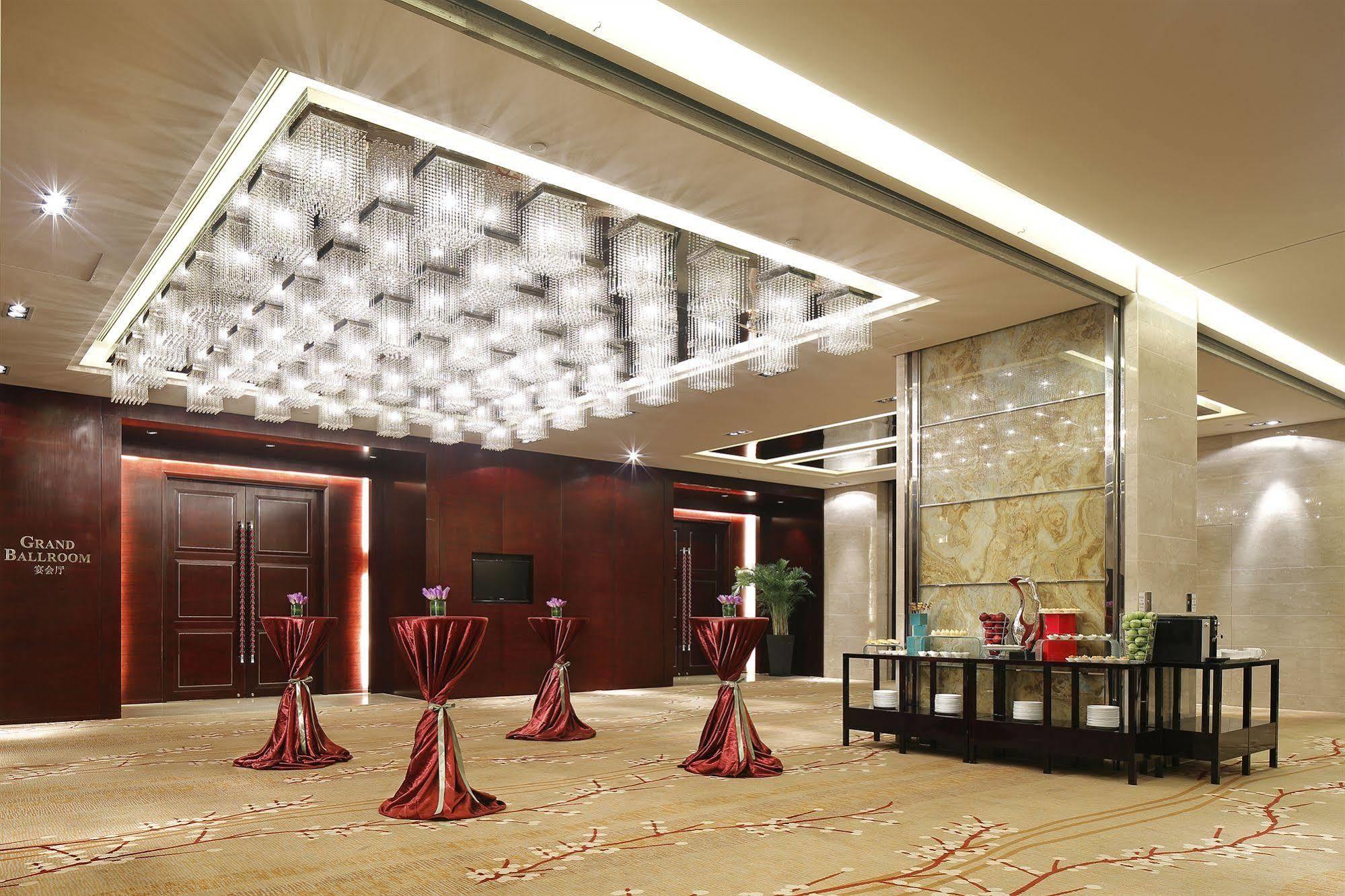 The Qube Hotel Shanghai -Close To Pudong International Airport And Disney Land Bagian luar foto