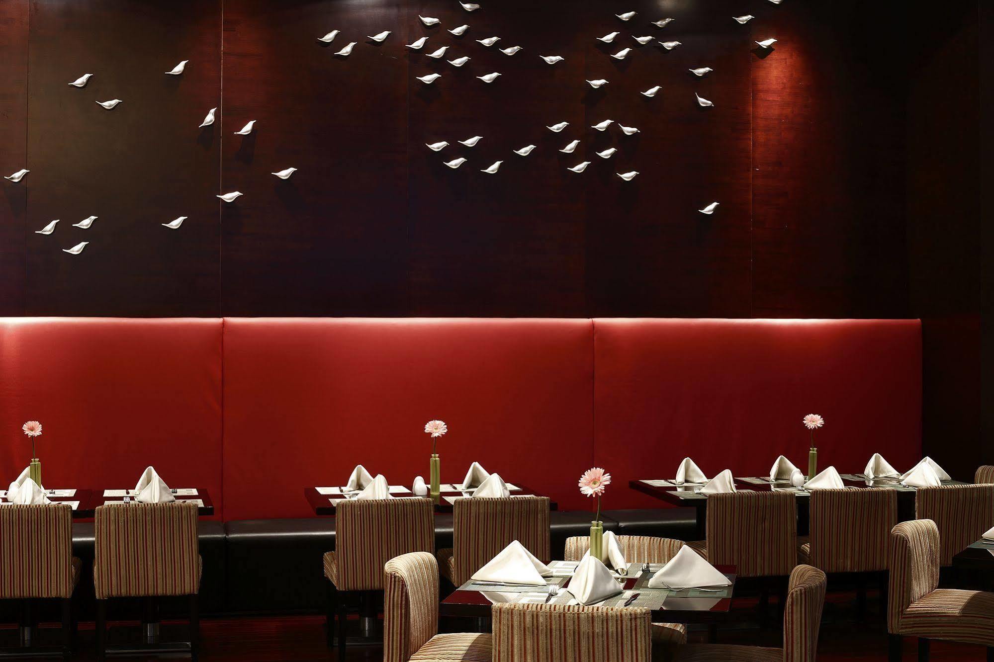 The Qube Hotel Shanghai -Close To Pudong International Airport And Disney Land Bagian luar foto